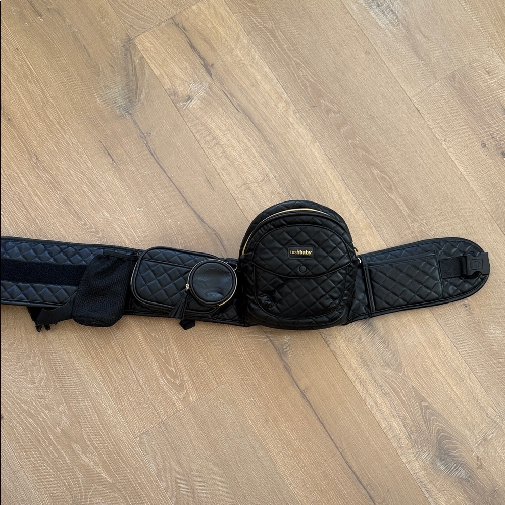 Tushbaby Black Quilted Women's Belt Bag Set - Picture 9 of 9